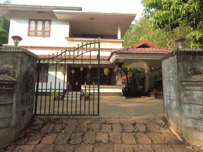 Well facilitated double storey house for sale